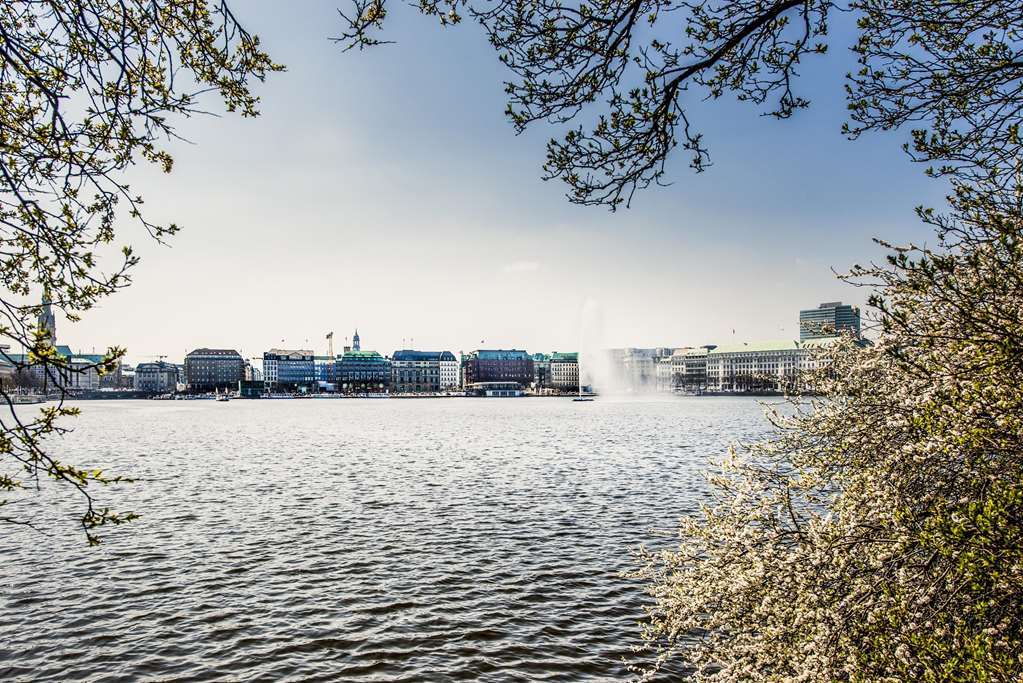 Ringhotel Ahrensburg Extérieur photo