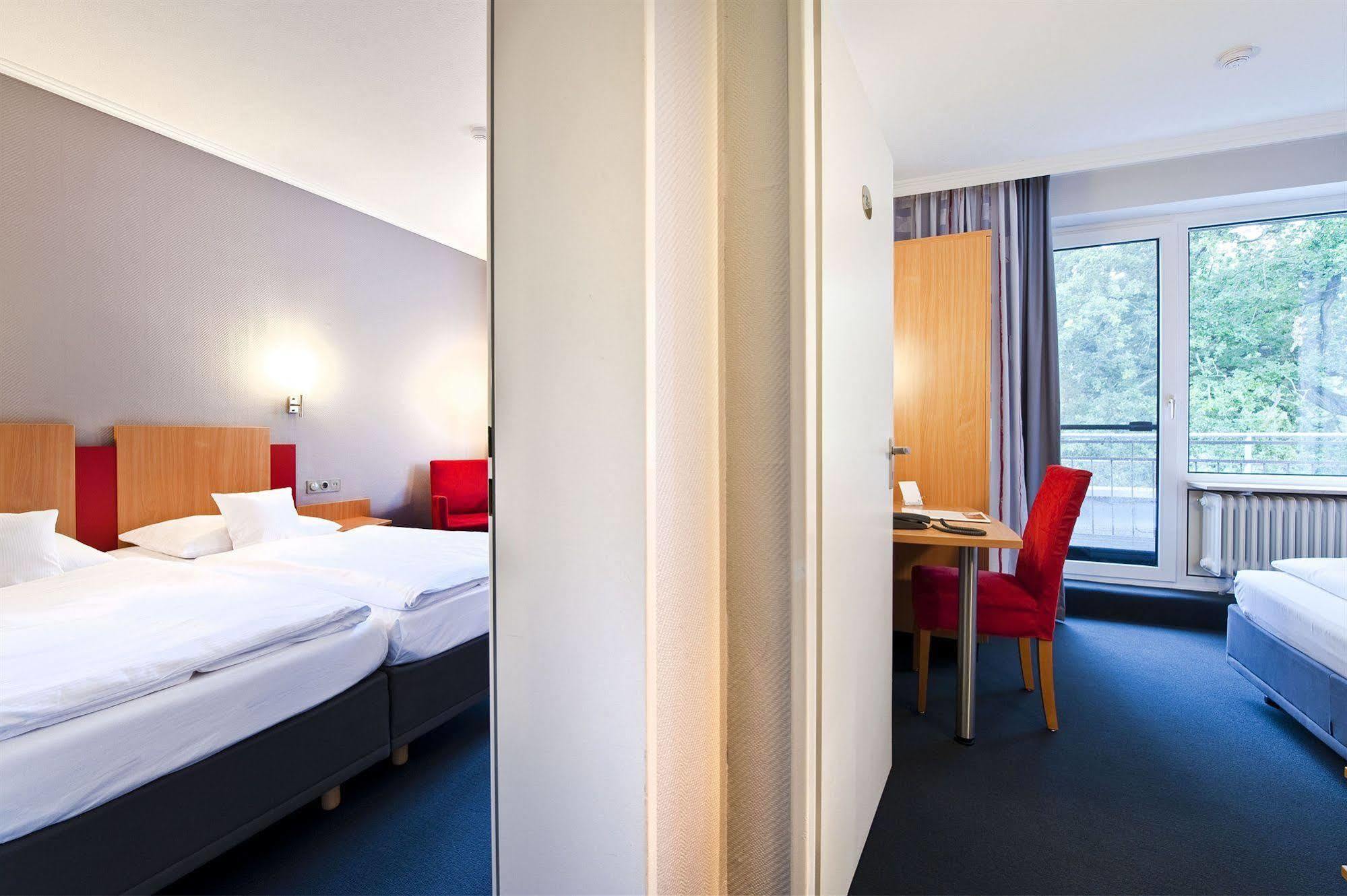 Ringhotel Ahrensburg Extérieur photo